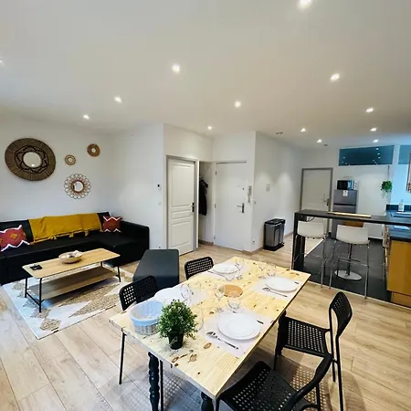 L'etape Des Sacres Apartment