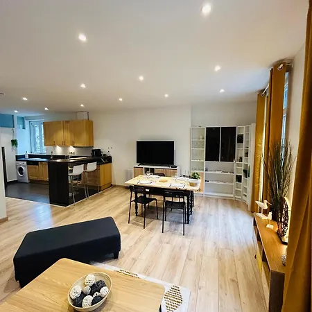 L'etape Des Sacres Apartment